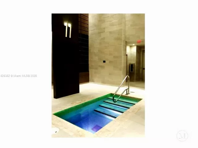 1-bedroom condo for rent in Hallandale Beach -  - MondialRealty