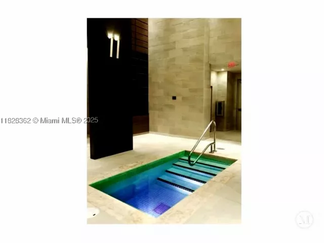 1-bedroom condo for rent in Hallandale Beach -  - MondialRealty