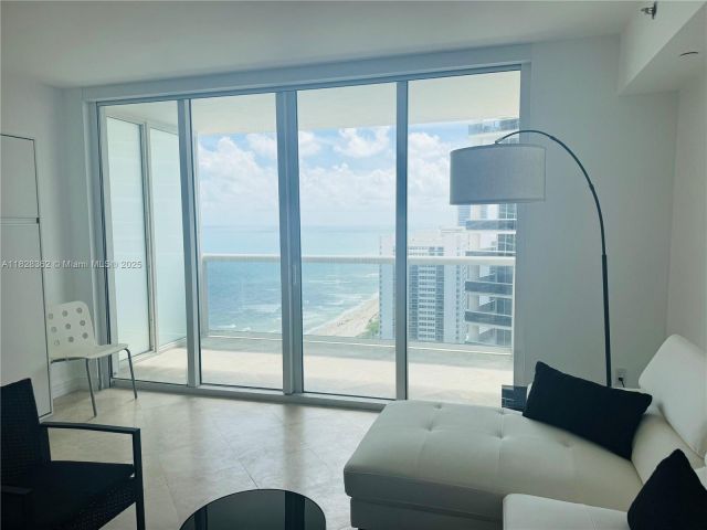 Apartment for rent  Unit # - photo 6617128