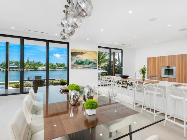 Home for sale at 1410 S Biscayne Point Rd - photo 6208311