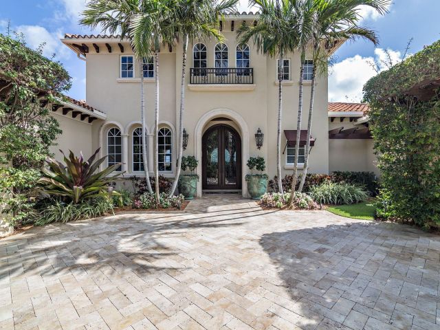 Home for sale at 3215 S Flagler Drive - photo 6209534