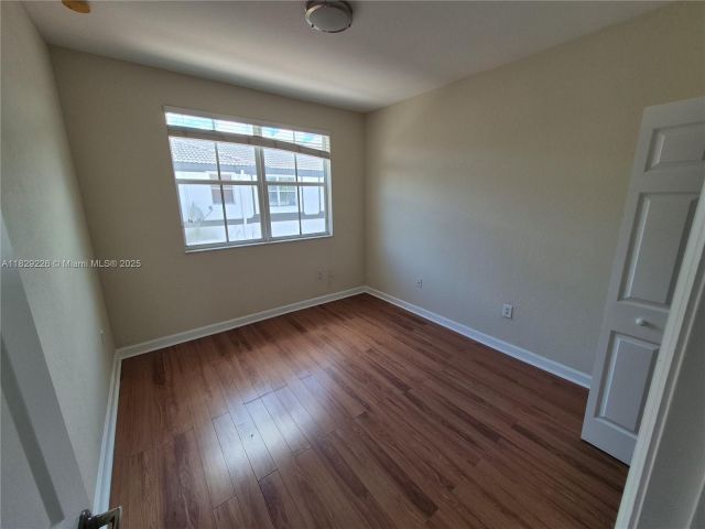 Home for rent at 7673 NW 116th Ave 7673 - photo 6238462