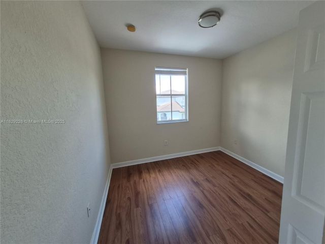 Home for rent at 7673 NW 116th Ave 7673 - photo 6238463