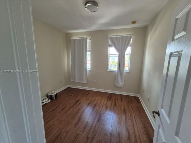 Home for rent at 7673 NW 116th Ave 7673 - photo 6238464