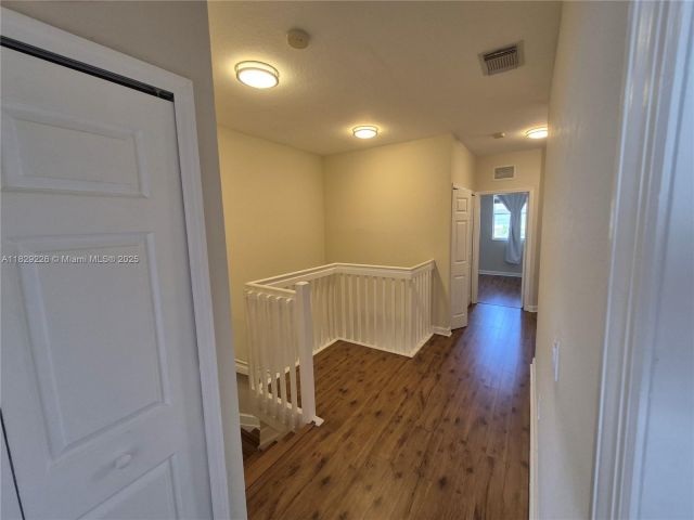 Home for rent at 7673 NW 116th Ave 7673 - photo 6238469