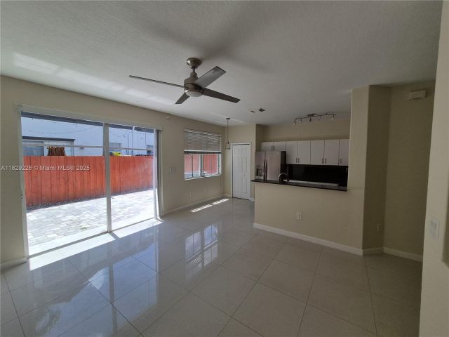 Home for rent at 7673 NW 116th Ave 7673 - photo 6238478