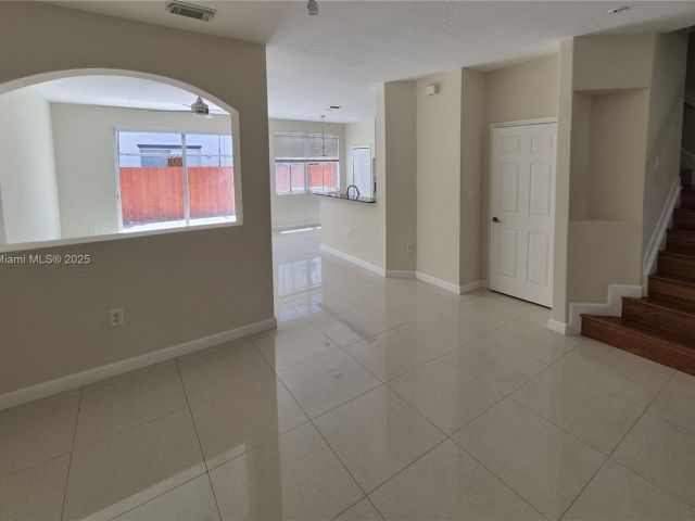 Home for rent at 7673 NW 116th Ave 7673 - photo 6238479