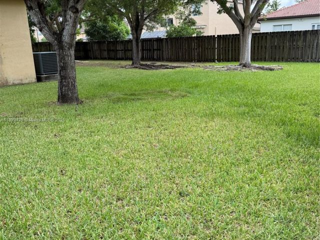 Home for rent at 1924 SE 17 court 1924 - photo 6264156