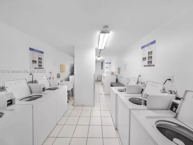 2-bedroom condo for sale in Hallandale Beach - 3161 S Ocean Dr 1510 - MondialRealty