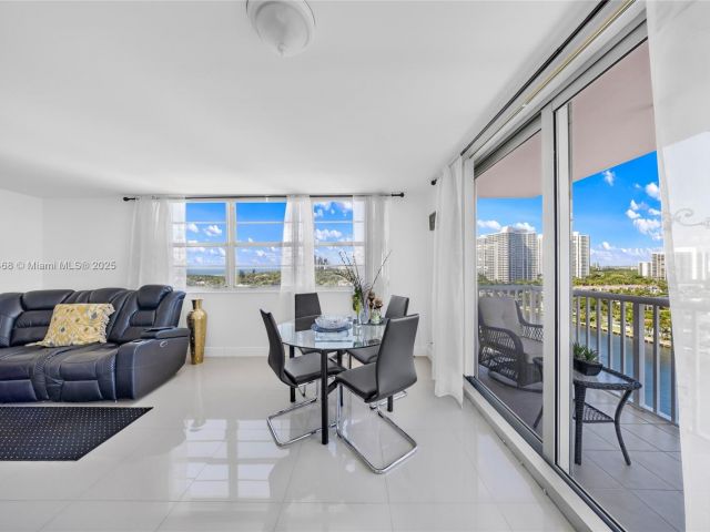 Apartment for sale  Unit #1510 - photo 6218761