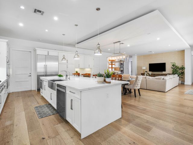 Home for sale at 200 NE 6th Court - photo 6216486