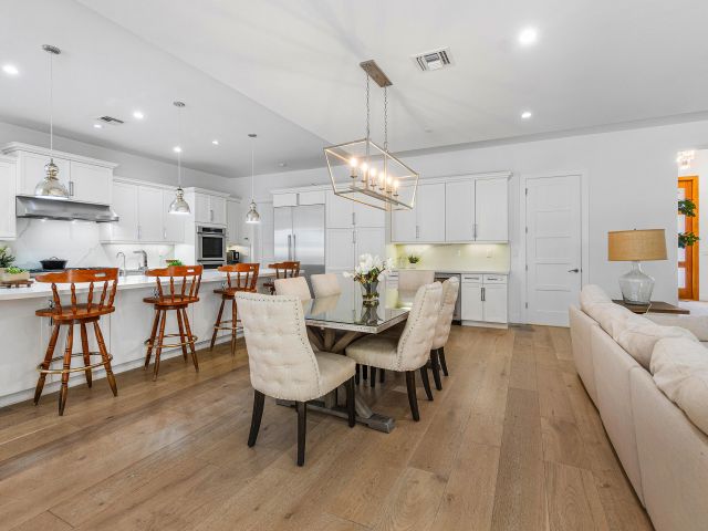 Home for sale at 200 NE 6th Court - photo 6216490