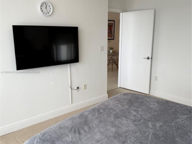 Apartment for sale  Unit #5114 - photo 6222779