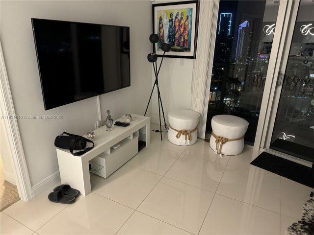 Apartment for sale  Unit #5114 - photo 6222787