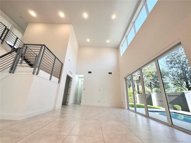 Home for rent at 10258 NW 74th Ter 0 - photo 6210259