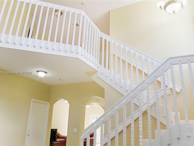 Home for sale at 14432 SW 38th Ln - photo 6210093