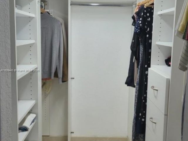 Apartment for sale  Unit #803 - photo 6225362