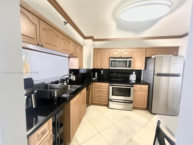 Apartment for sale  Unit #803 - photo 6225367