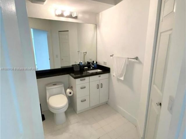 Apartment for sale  Unit #1610 - photo 6210769