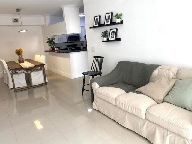 Apartment for sale  Unit #1610 - photo 6210777