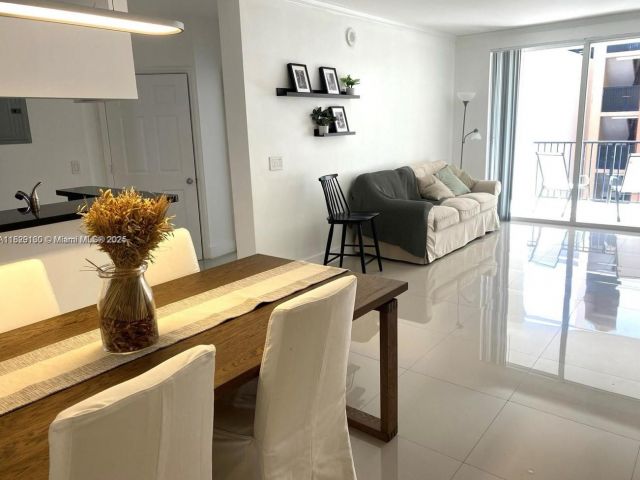 Apartment for sale  Unit #1610 - photo 6210779