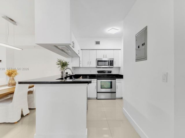 Apartment for sale  Unit #1610 - photo 6899693