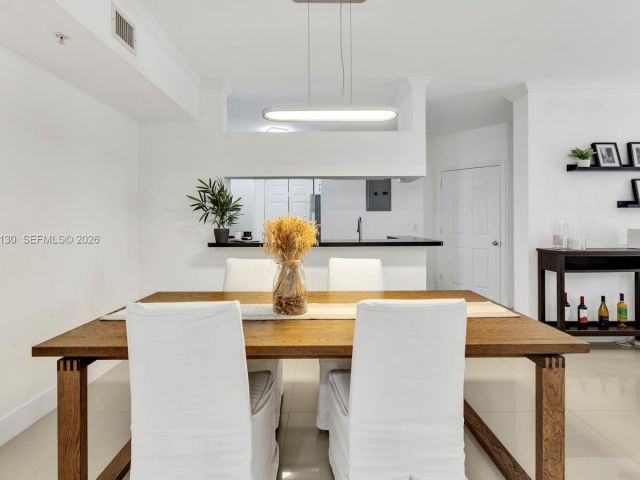 Apartment for sale  Unit #1610 - photo 6899696