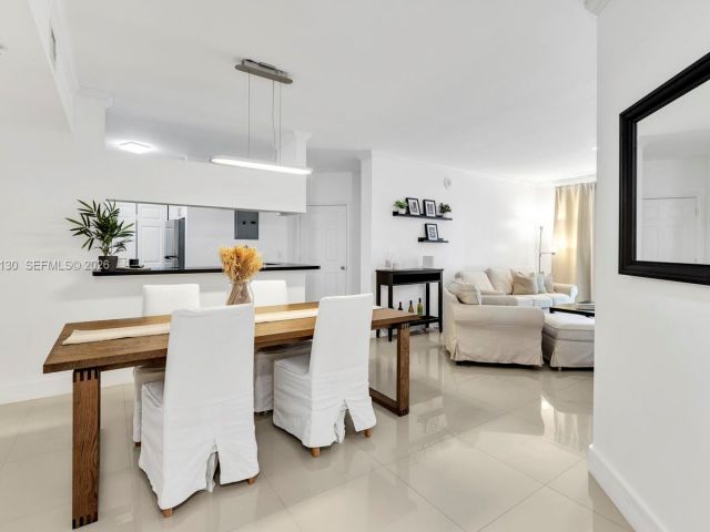 Apartment for sale  Unit #1610 - photo 6899701