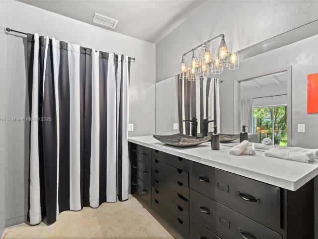 Home for sale at 14400 NE 4th Ave - photo 6284059