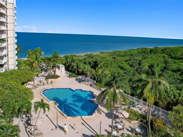 Apartment for sale  Unit #F201 - photo 6230235