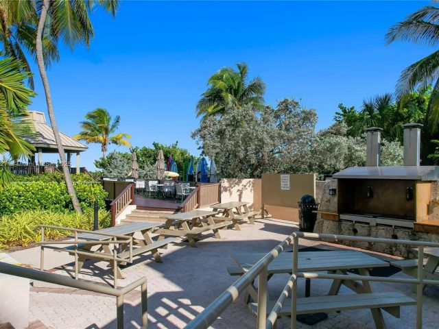 Apartment for sale  Unit #F201 - photo 6230237