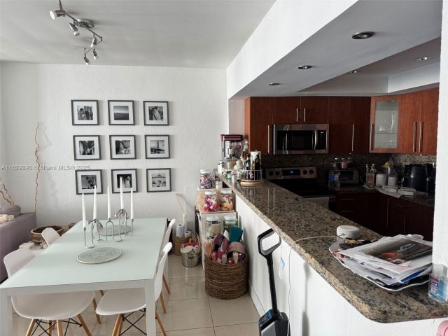 Apartment for sale  Unit #808 - photo 6226089