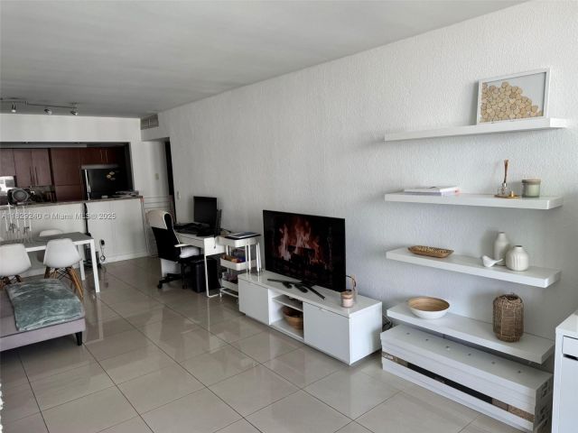 Apartment for sale  Unit #808 - photo 6226090