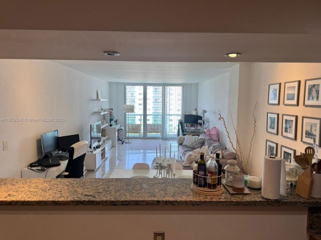 Apartment for sale  Unit #808 - photo 6226098