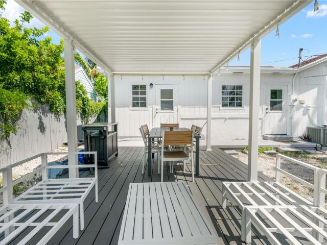 Home for sale at 516 Puritan Rd - photo 6211246