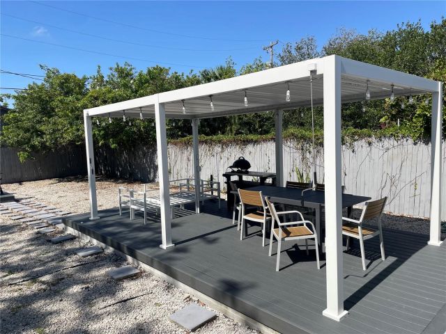 Home for sale at 516 Puritan Rd - photo 6211258