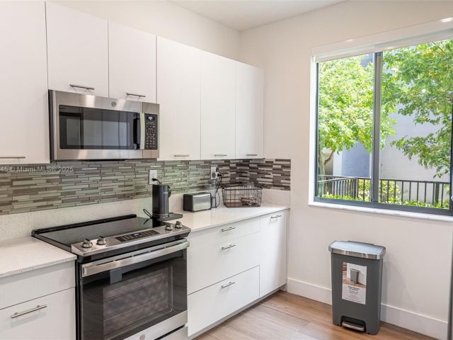 Home for sale at 4269 NW 83rd Path - photo 6210983