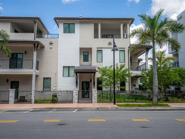 Home for sale at 4269 NW 83rd Path - photo 6210989