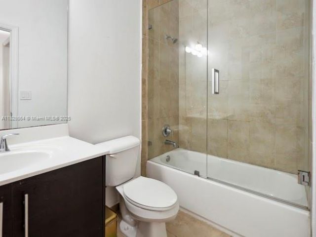 Home for rent at 7042 NW 103rd Path - photo 6211217