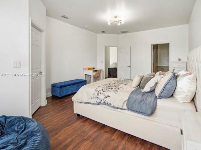 Home for rent at 7042 NW 103rd Path - photo 6211220