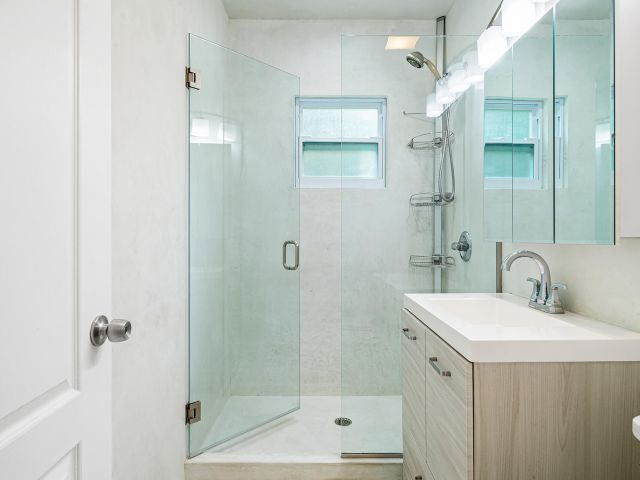 Home for sale at 813 Avon Road - photo 6213217