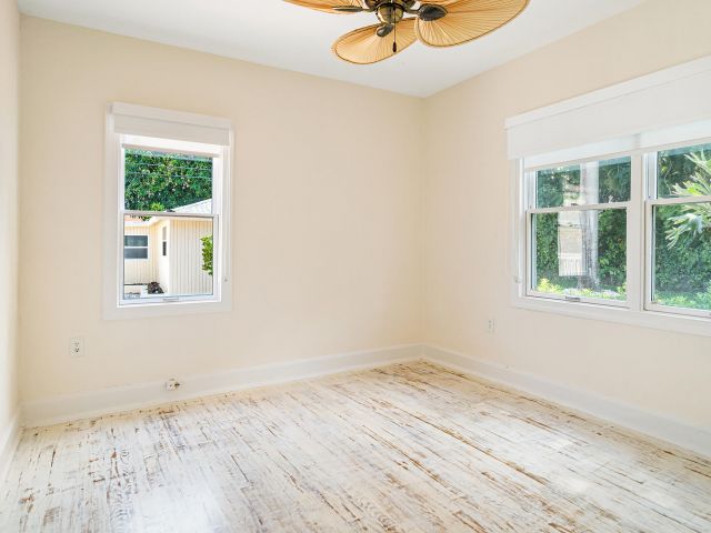 Home for sale at 813 Avon Road - photo 6213221