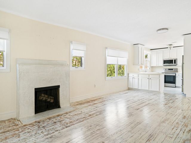 Home for sale at 813 Avon Road - photo 6213229