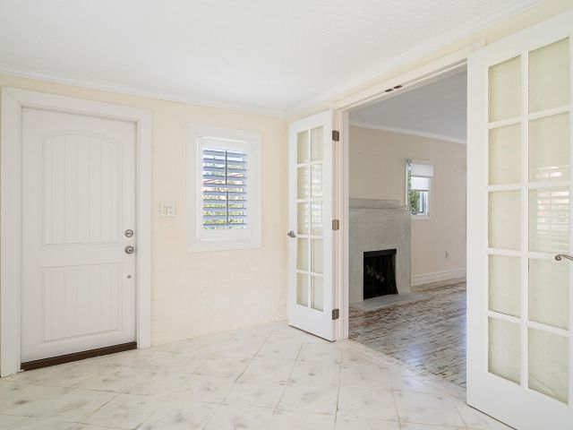 Home for sale at 813 Avon Road - photo 6213232