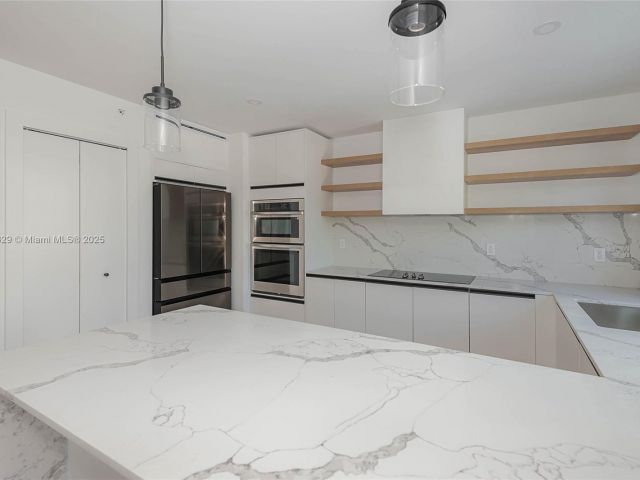 Home for sale at 854 SE 12 ct 8 - photo 6211438