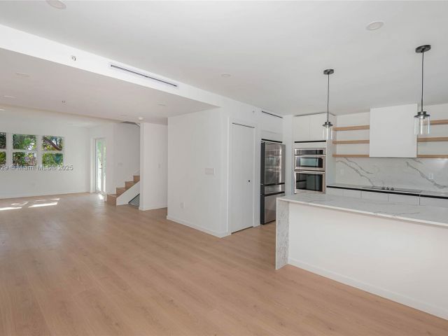 Home for sale at 854 SE 12 ct 8 - photo 6211440