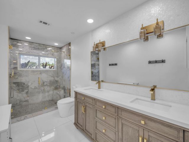 Home for sale at 17516 Birchwood Drive - photo 6390960