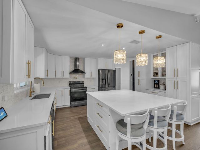 Home for sale at 17516 Birchwood Drive - photo 6390964