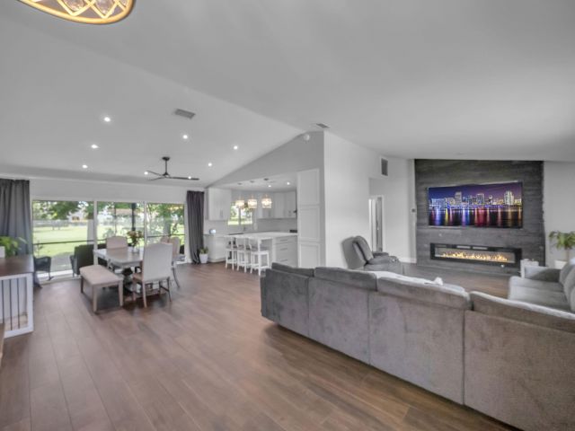 Home for sale at 17516 Birchwood Drive - photo 6390967