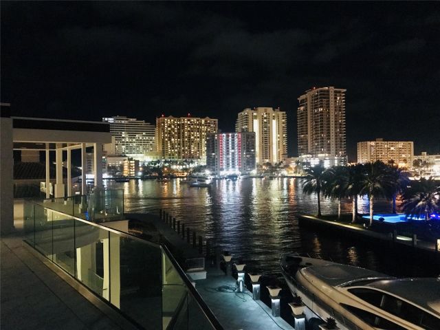 Home for sale at 4 Pelican Dr - photo 6233977